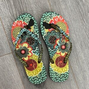 Vera Bradley Flip Flops Sz 7-8 GUC